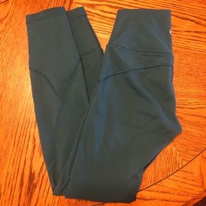 Lululemon size 4 teal leggings, full length